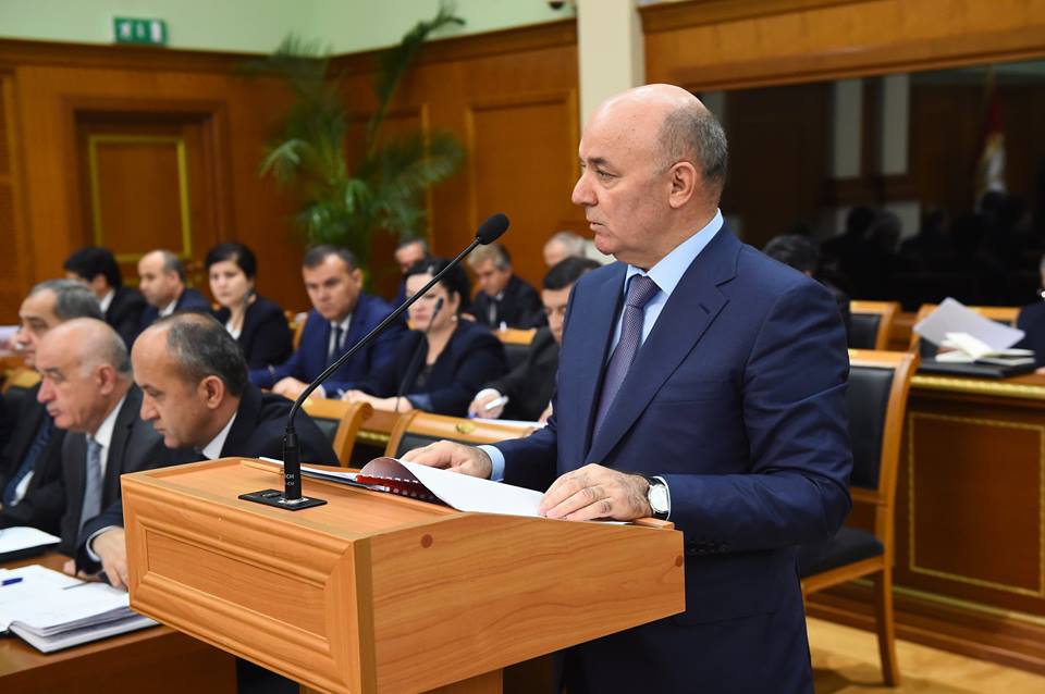 Бюджет Таджикистана недополучил 420 млн. сомони за счет НДС и подоходного налога