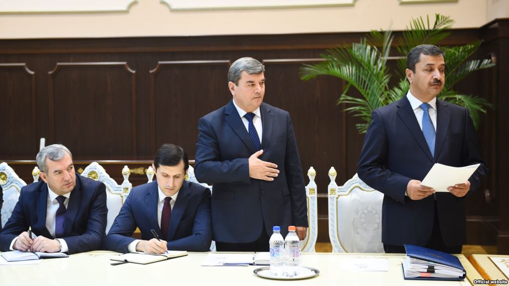 Министра промышленности Таджикистана освободили и сразу назначили главой Агентства по экспорту