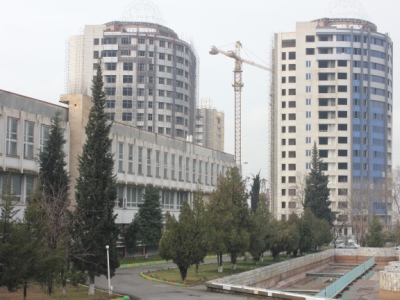 Мэрия Душанбе о простаивающих предприятиях и планах по расширению столицы