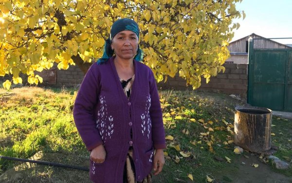 Как люди в Таджикистане остаются без гражданства?