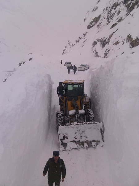Дорога Хорог-Ишкашим заблокирована снежными лавинами