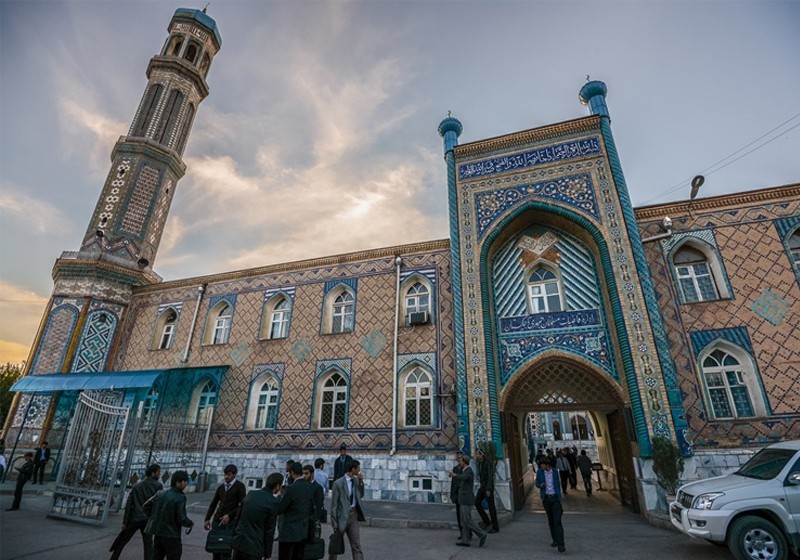 В городе Вахдат вновь зарегистрировали почти 100 пятикратных мечетей