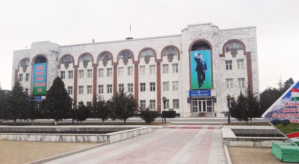 Президент Таджикистана дал согласие на назначение новых заместителей главы Согда