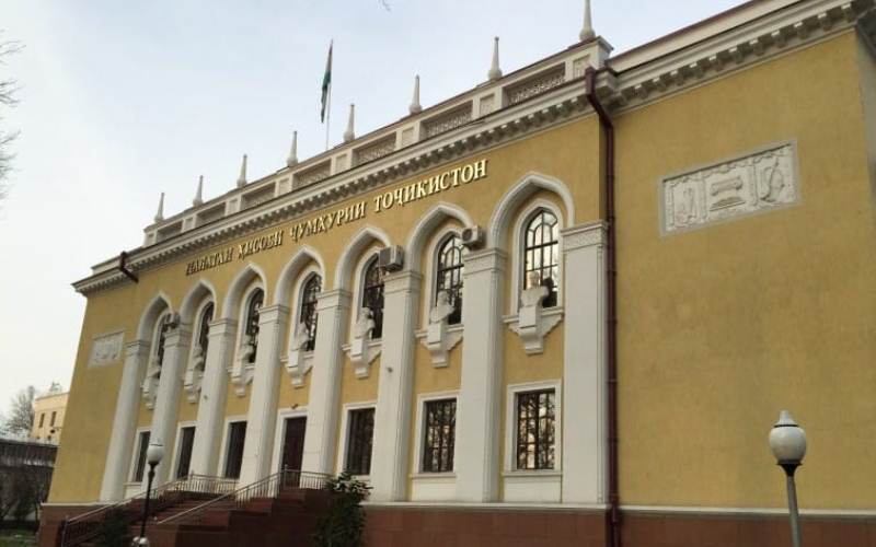 Эмомали Рахмон предложил парламенту назначить еще одного главного аудитора Счетной палаты Таджикистана