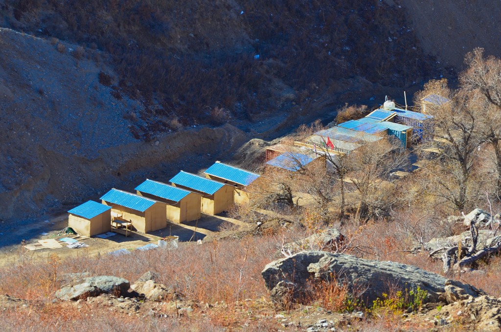 Минпром Таджикистана призывает СП «Пакрут» нарастить производство золота