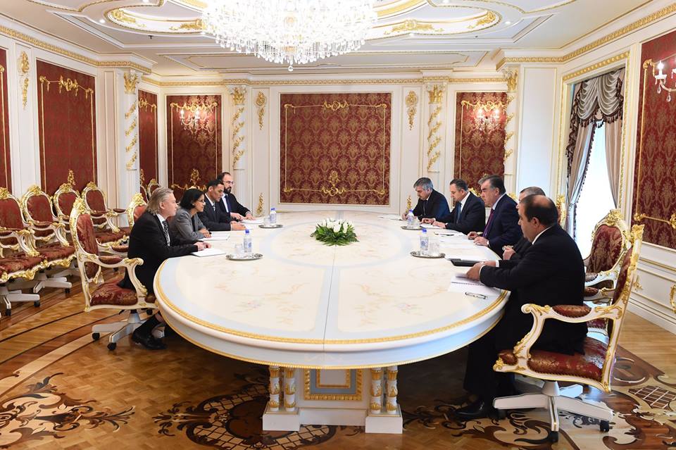 Глава миссии МВФ по Таджикистану встретилась с Эмомали Рахмоном