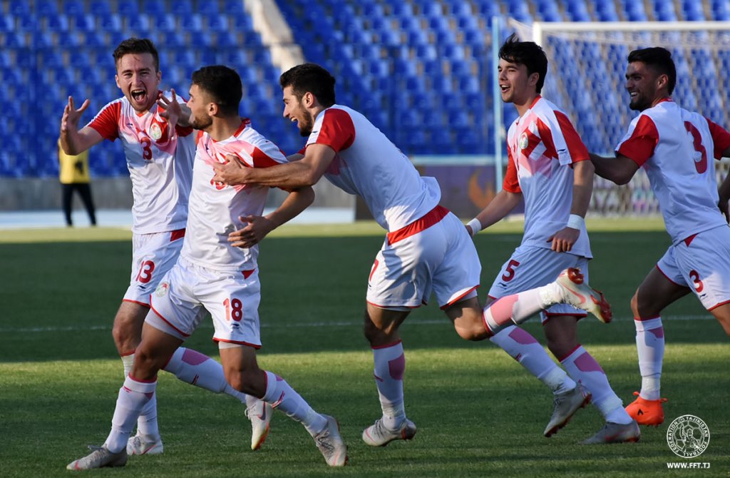 Олимпийская сборная Таджикистана по футболу сохранила шанс выйти в финальную часть чемпионата Азии-2020