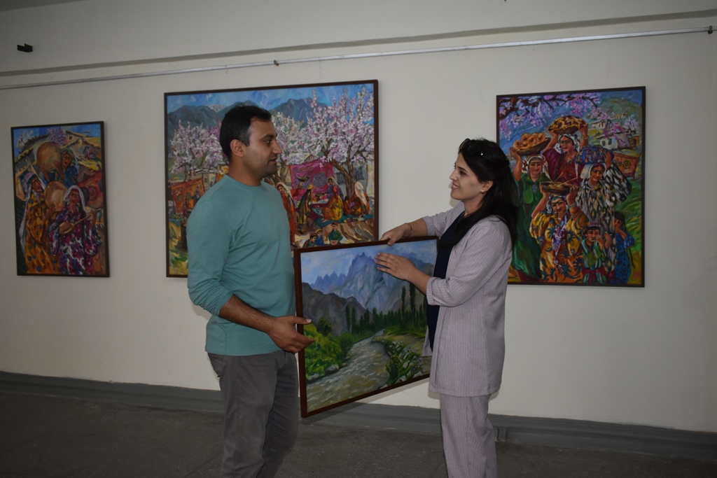 В Душанбе пройдет персональная выставка семейной пары художников