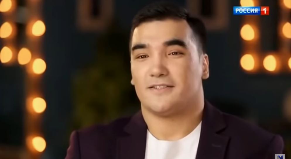 Фахриддин Хакимов из Таджикистана стал победителем вокального телешоу «Ну-ка, все вместе!»