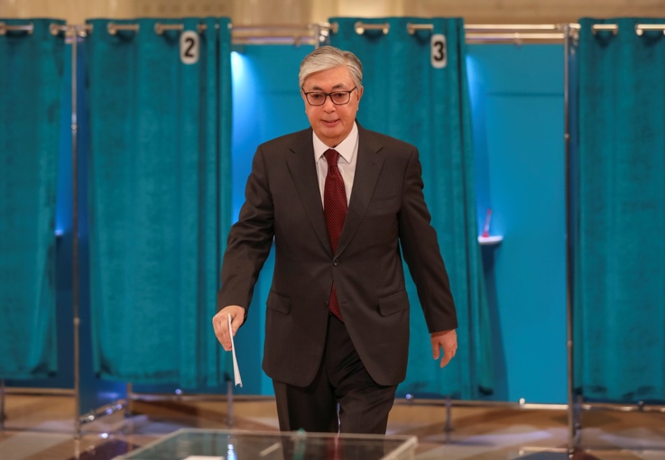 Эмомали Рахмон поздравил новоизбранного президента Казахстана