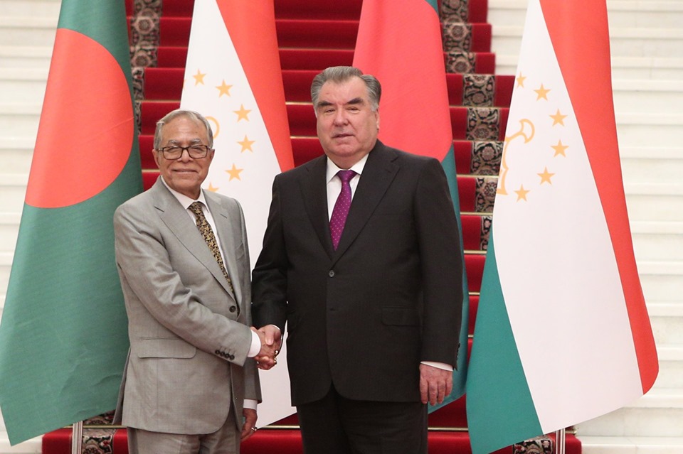 Таджикистан изучит опыт Бангладеш для развития своей промышленности