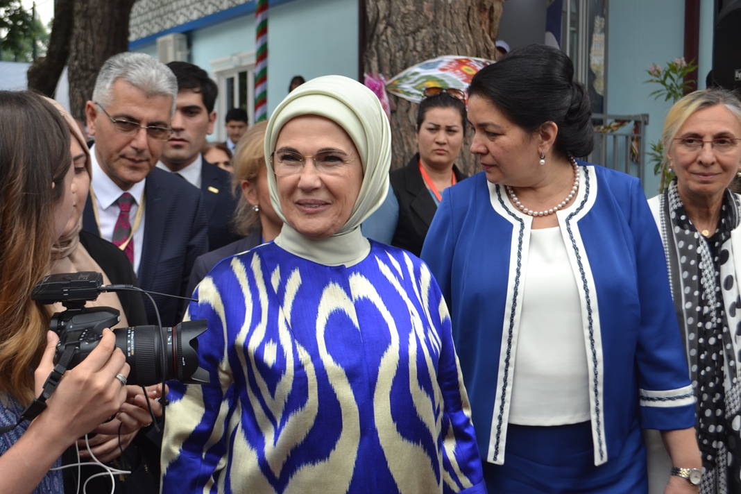 Супруга президента Турции открыла в Душанбе Центр реабилитации инвалидов