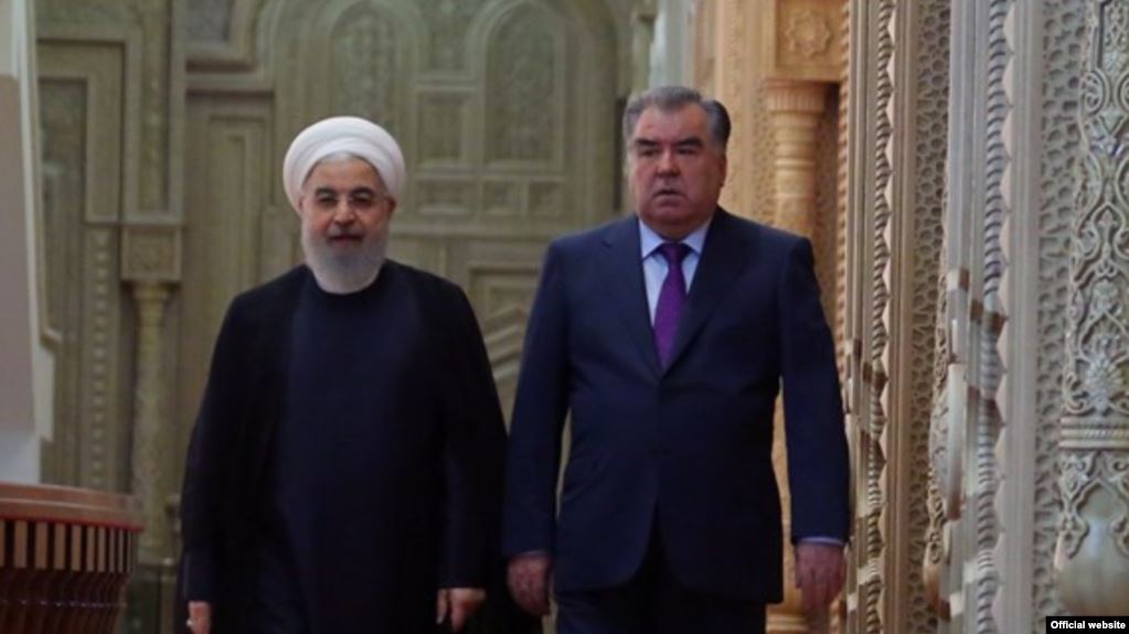«Активная дипломатия» Ирана: Тегеран и Душанбе решили проблемы с «деньгами Занджани» и «покровительством ПИВТ»?