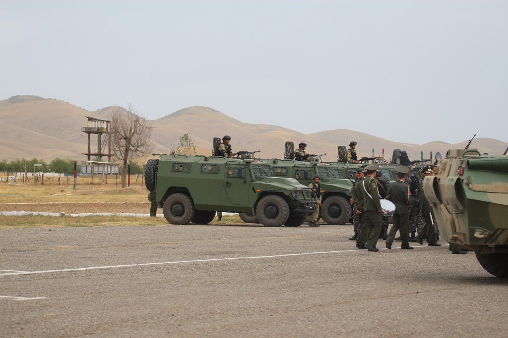Членов правительства Таджикистана призвали на военные сборы