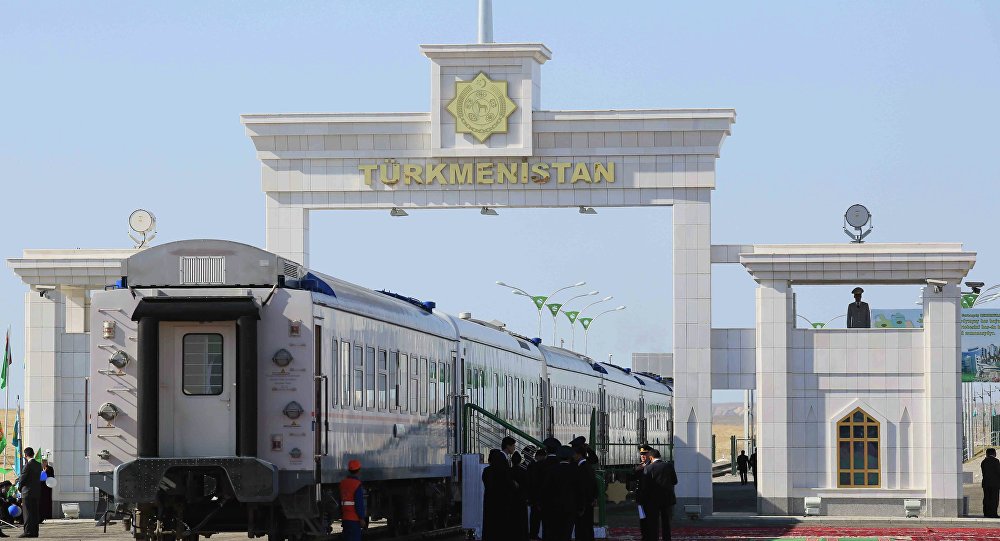 Туркменистан так и не разрешил транзит таджикских грузов через свою территорию