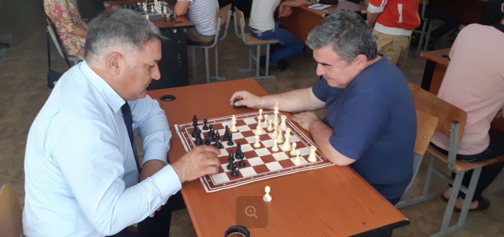 Глава Рушана неофициально выступил в чемпионате шахматистов
