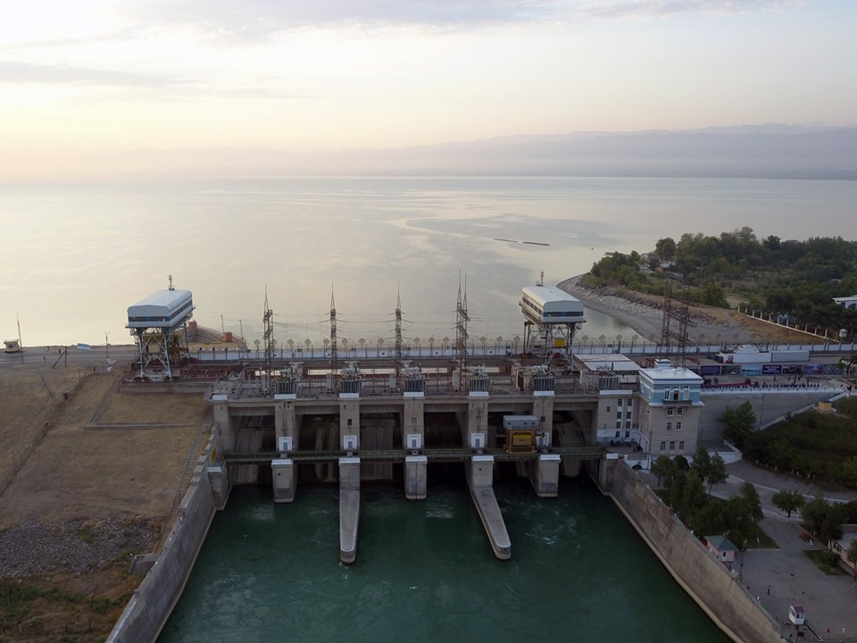 Эмомали Рахмон дал старт модернизации Кайраккумской ГЭС