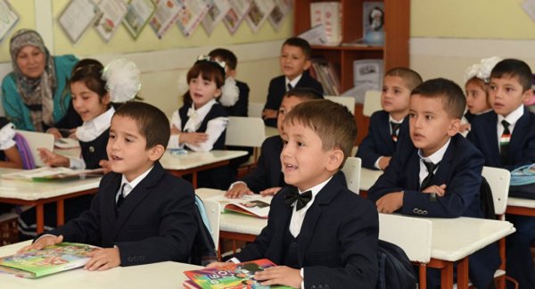 «Я русский бы выучил только за то...». Как обучить русскому языку ребенка в Таджикистане?
