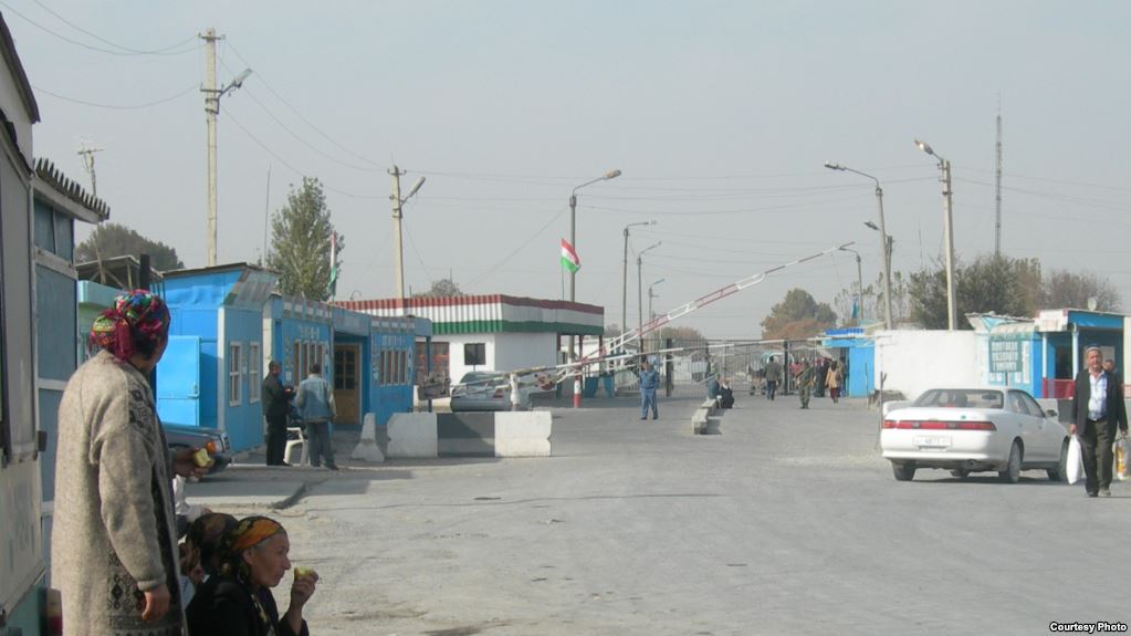 Все КПП на таджикско-узбекской границе работают в штатном режиме