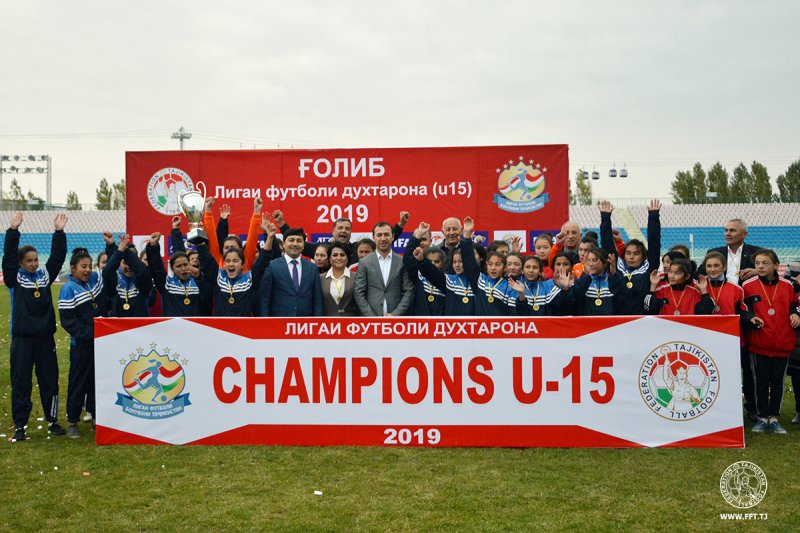 Команда ССШФКП из Согда выиграла первенство Таджикистана среди девушек до 15 лет по футболу
