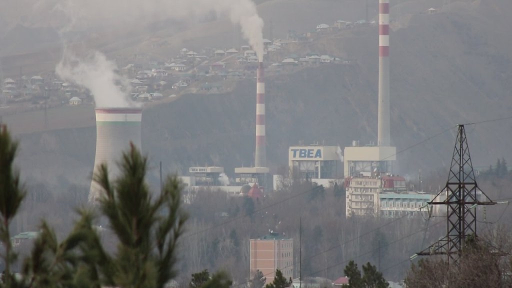 Вредные выбросы в атмосферу душанбинскими предприятиями выросли в четыре раза