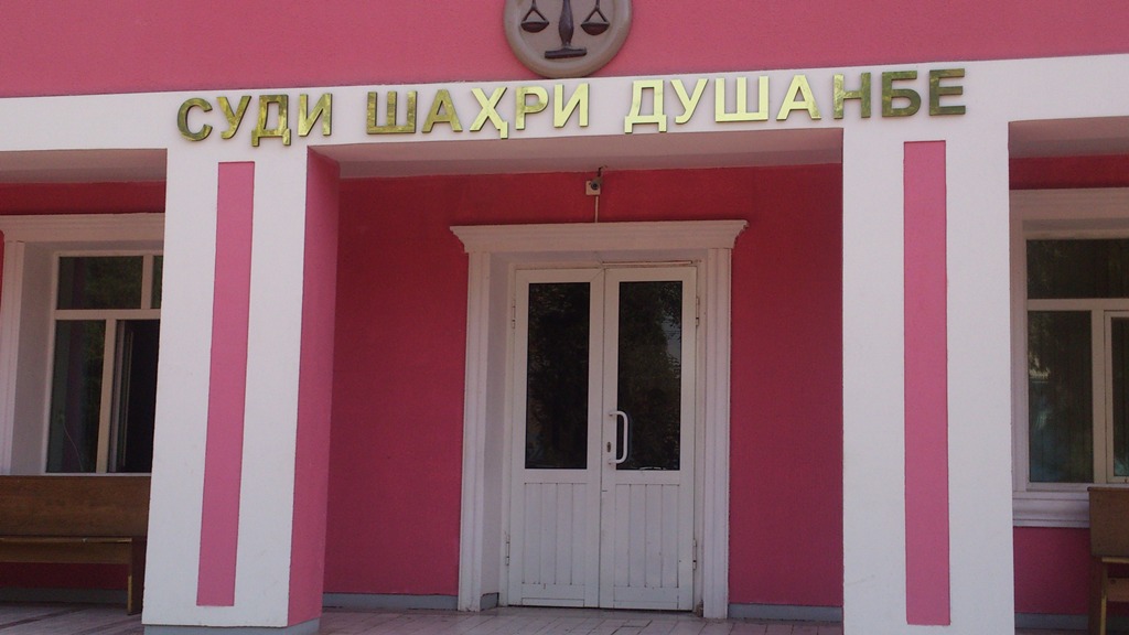В Таджикистане четверо сотрудников столичного угрозыска осуждены за пытки