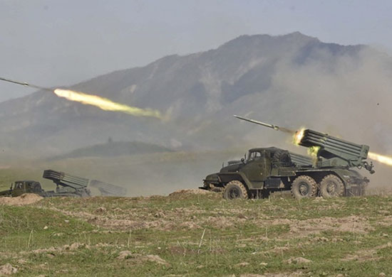 Российские военные провели учения по защите объектов 201-й военной базы в Таджикистане