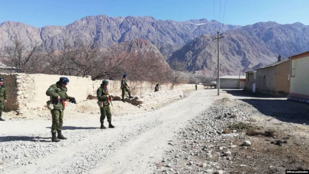 Душанбе намерен призвать Бишкек соблюдать ранее достигнутые договоренности по границе
