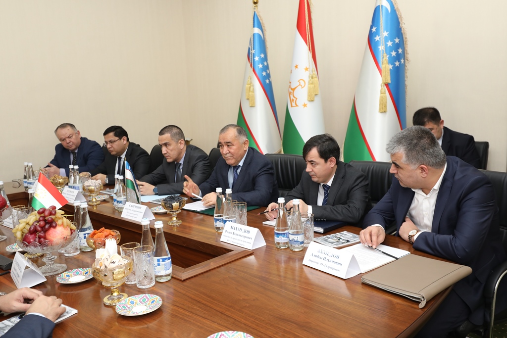 Душанбе и Ташкент обсуждают реализацию проекта по строительству ГЭС на реке Зарафшан