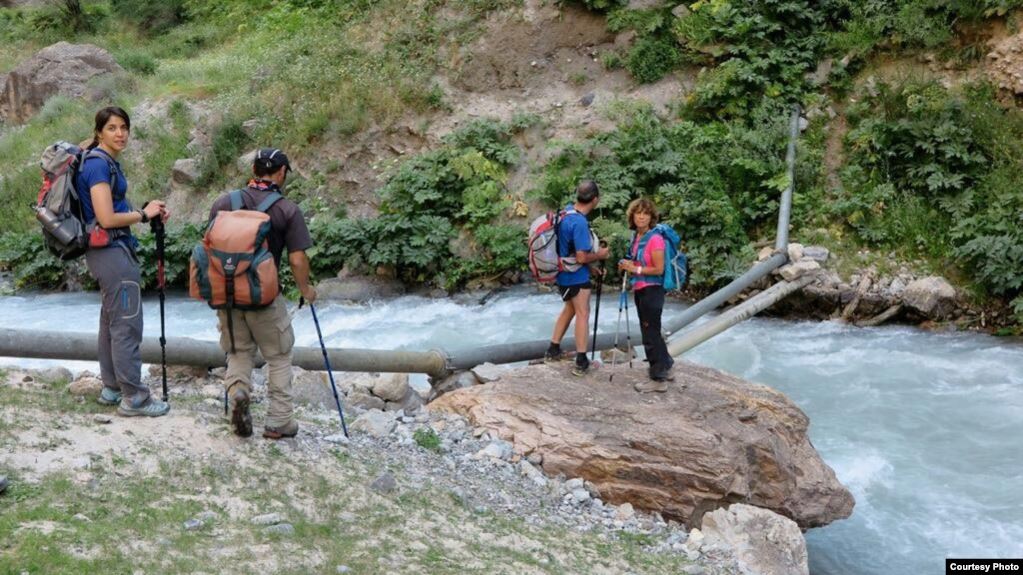 Туристов станет больше? Таджикистан продлил срок визы для иностранцев