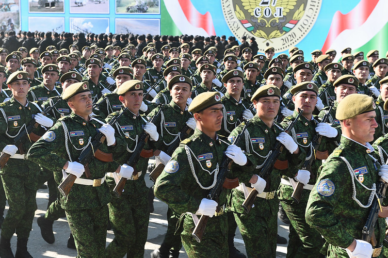 Как прошел военный парад таджикской армии