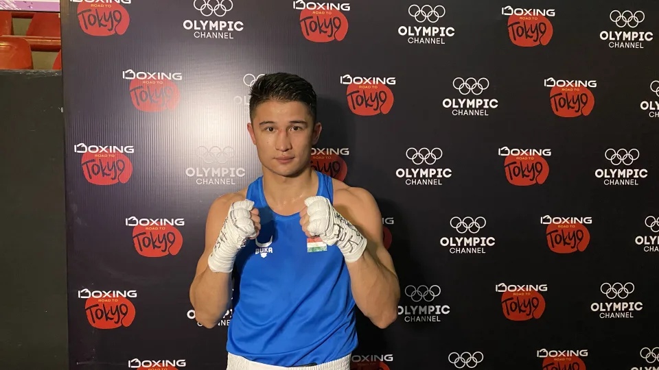 Таджикский боксер Шаббос Негматуллаев вышел в четвертьфинал олимпийского турнира
