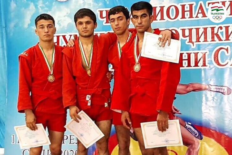 Комроншох Устопириён выиграл чемпионат Таджикистана по самбо