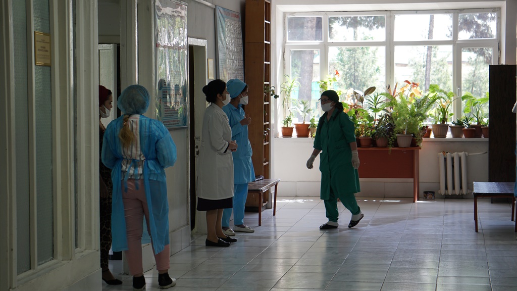 Коронавирус в Таджикистане: число заразившихся увеличилось на 80 человек