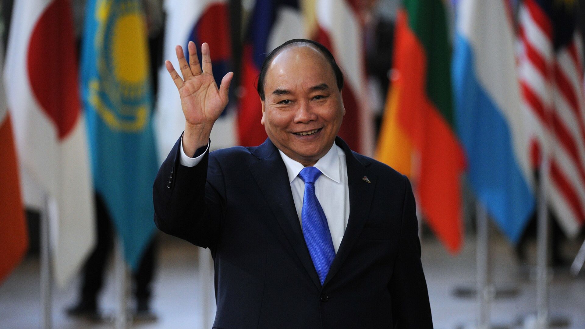 Эмомали Рахмон поздравил новоизбранного президента Вьетнама