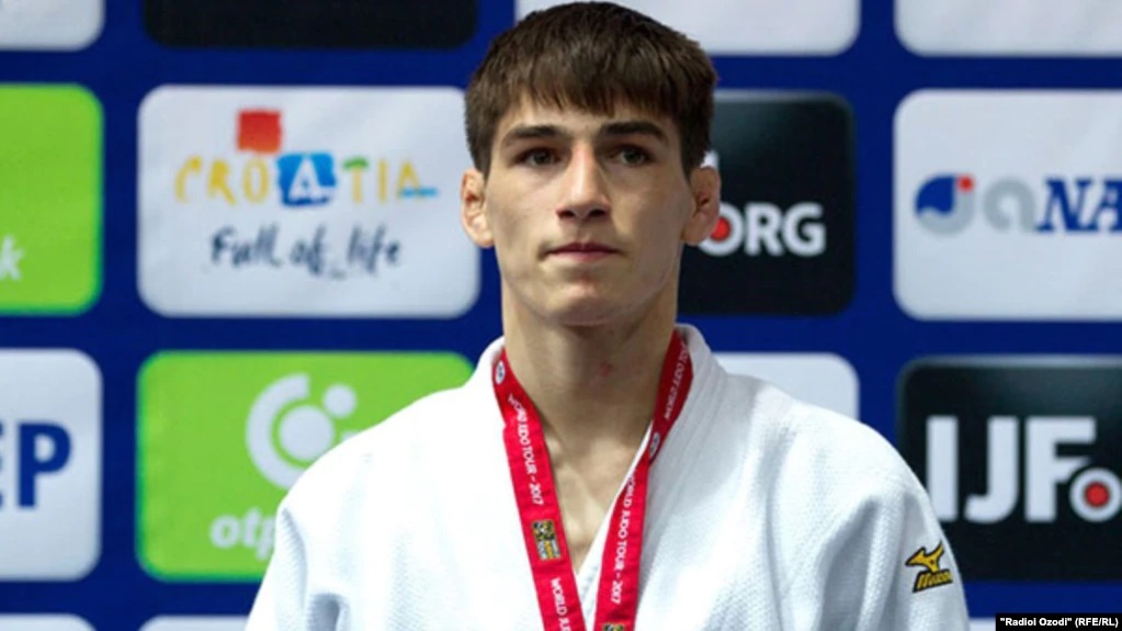 Сомон Махмадбеков завоевал серебряную медаль чемпионата Азии и Океании по дзюдо