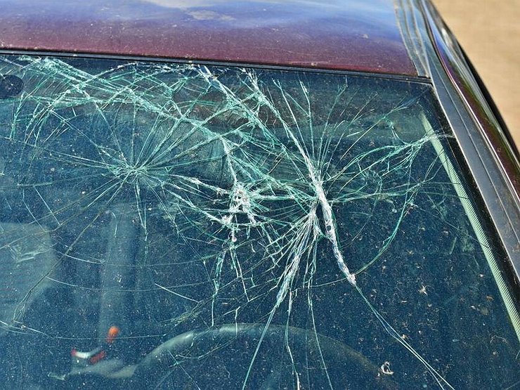 На юге Таджикистана в результате лобового столкновения двух «Мерседесов» погибли водители