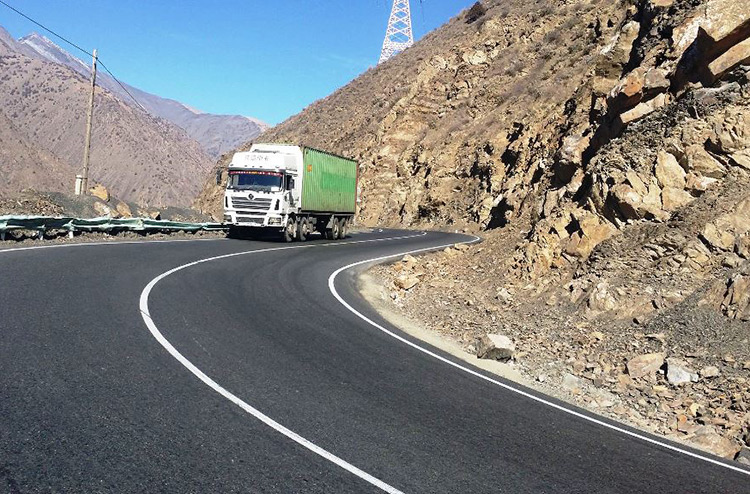 В Таджикистане принят «автодорожный» закон
