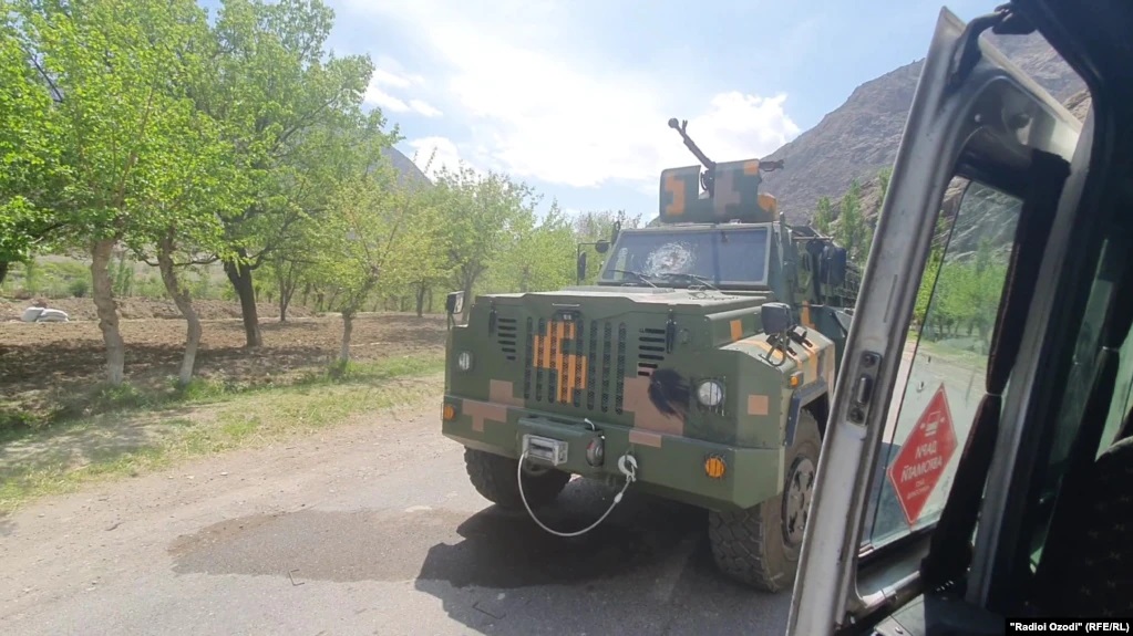 Таджикистан и Кыргызстан решили отвести все войска от линии госграниц