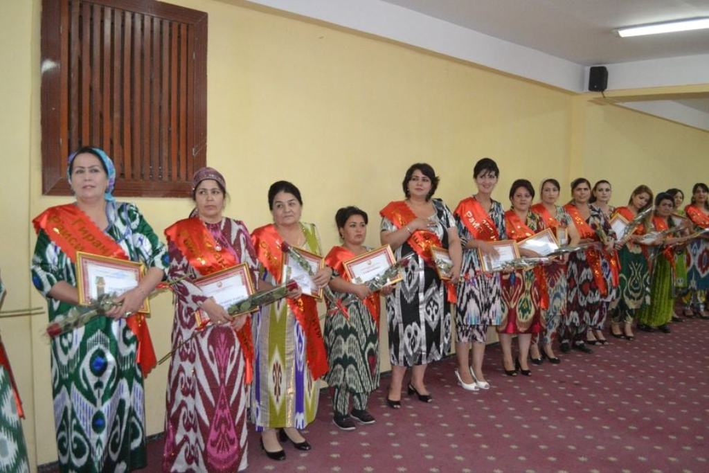 В Худжанде объявлен конкурс грантов председателя города женщинам-ремесленницам