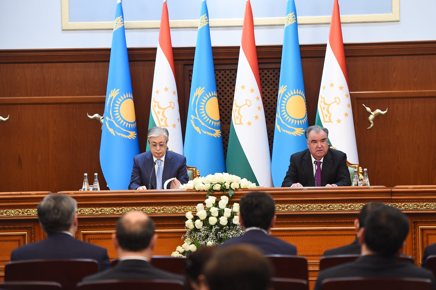 Эмомали Рахмон: Мы с президентом Казахстана обсудили самую главную проблему региона