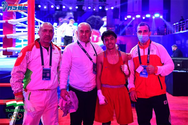 Два боксера из Таджикистана вышли в финал чемпионата Азии