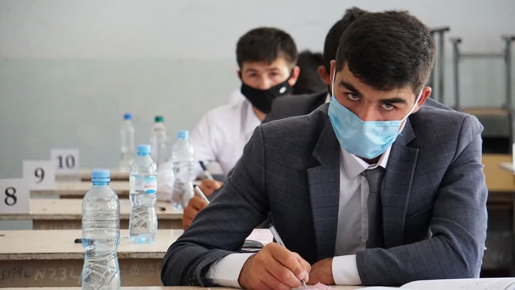 В Таджикистане с 1 июля начнутся вступительные экзамены