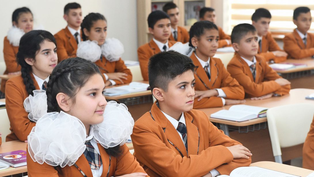 К началу учебного года в Душанбе открыты несколько учебных заведений
