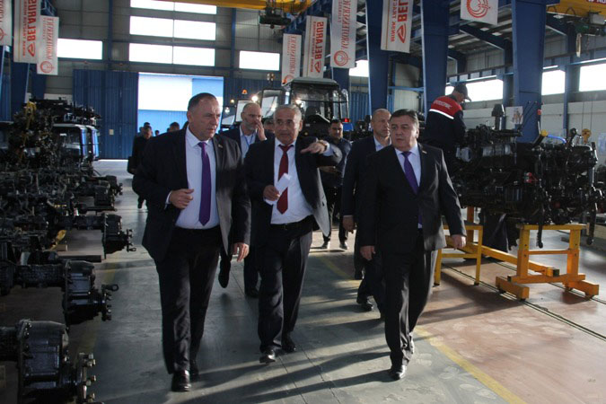 Официальная делегация Беларуси ознакомилась с Закрытым акционерным обществом «Агротехсервис» в Гиссаре
