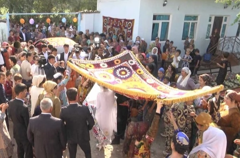 В Таджикистане выросло число браков и снизилось количество разводов