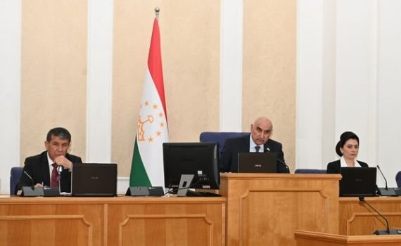 Политические партии Таджикистана теперь смогут рассчитывать на деньги из госбюджета
