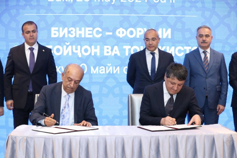 Таджикистан и Азербайджан заключили документы на $700 миллионов