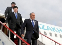 Самолет Нурсултана Назарбаева приземлился в душанбинском аэропорту