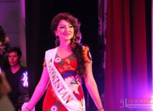 Таджичка получила титул «Королева очарования» международного конкурса в Чите
